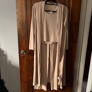 NWOT Hotli Cream 3 Piece Set w/ Cardigan, Tank Top and Straight Leg Pants Size S